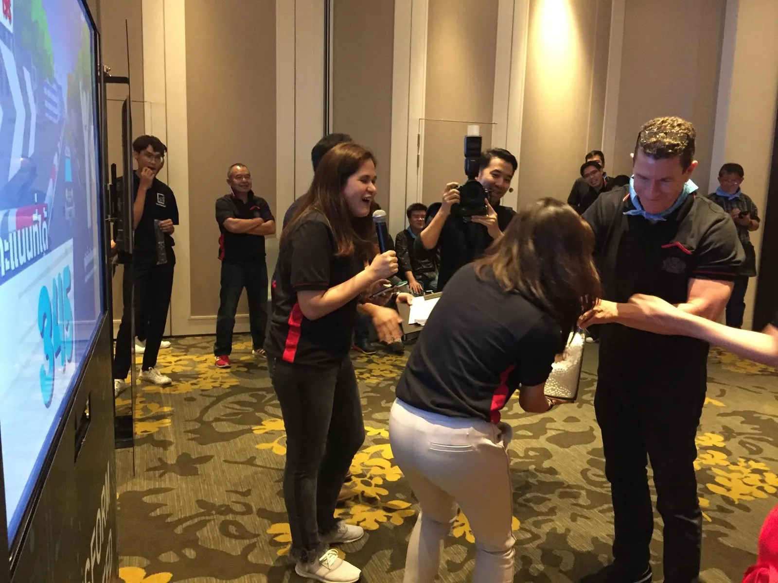 เกมอินเทอร์แอคทีฟที่โรงแรม Radisson Blu สุขุมวิท ภาพที่ 11
