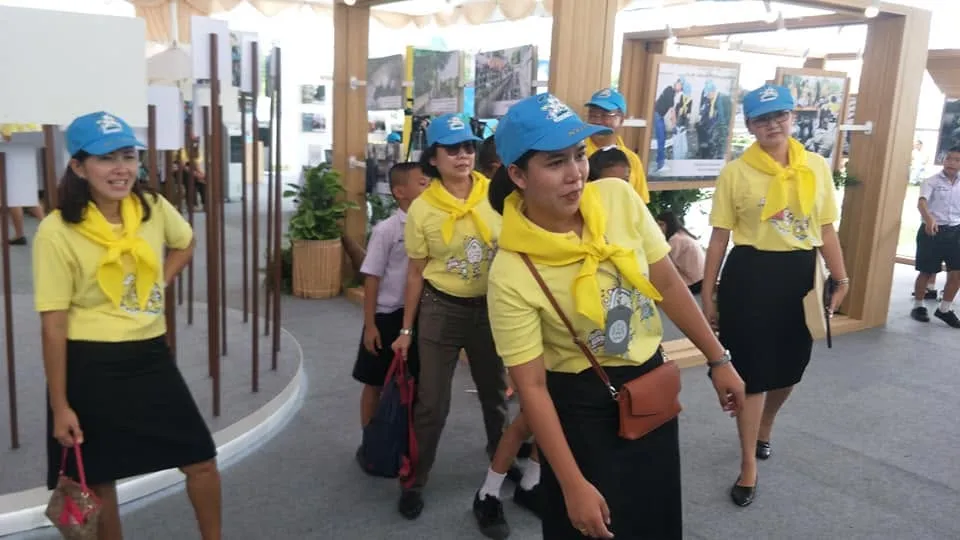 เกมจิตอาสาเก็บผักตบชวา งานนิทรรศการภาพถ่ายจิตอาสา ที่สนามหลวง ภาพที่ 5