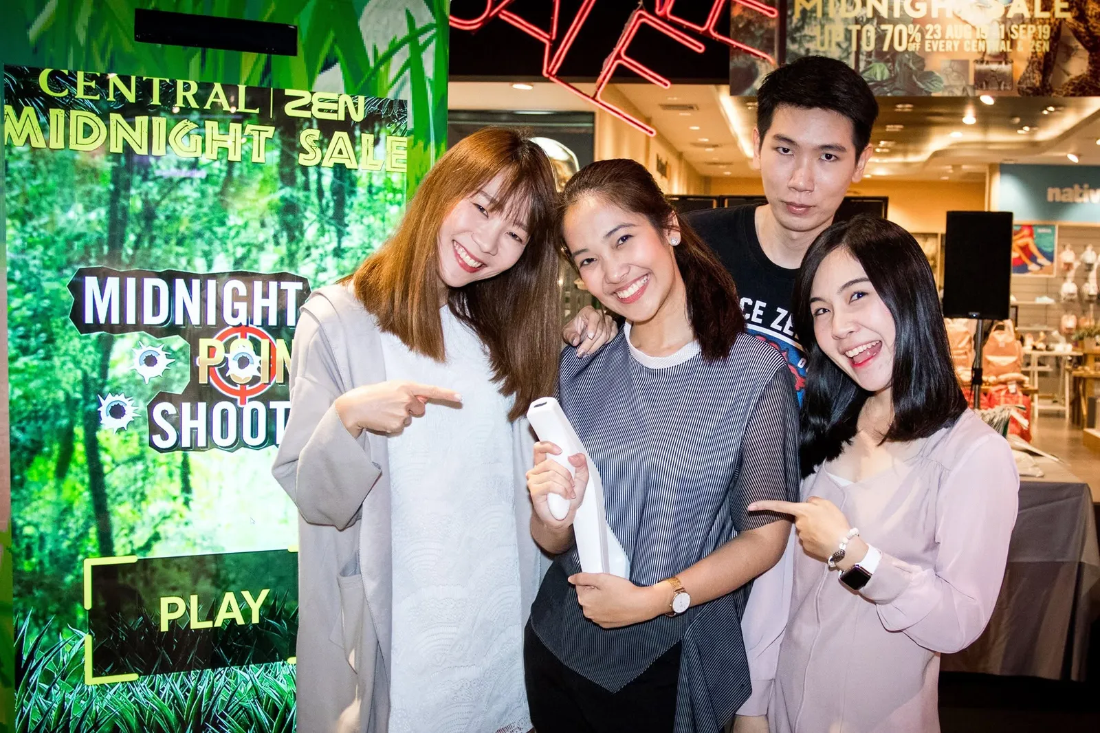 เกมยิงปืนด้วยจอยปืน งาน Central | ZEN Midnight Sale 5 สาขา ภาพที่ 4